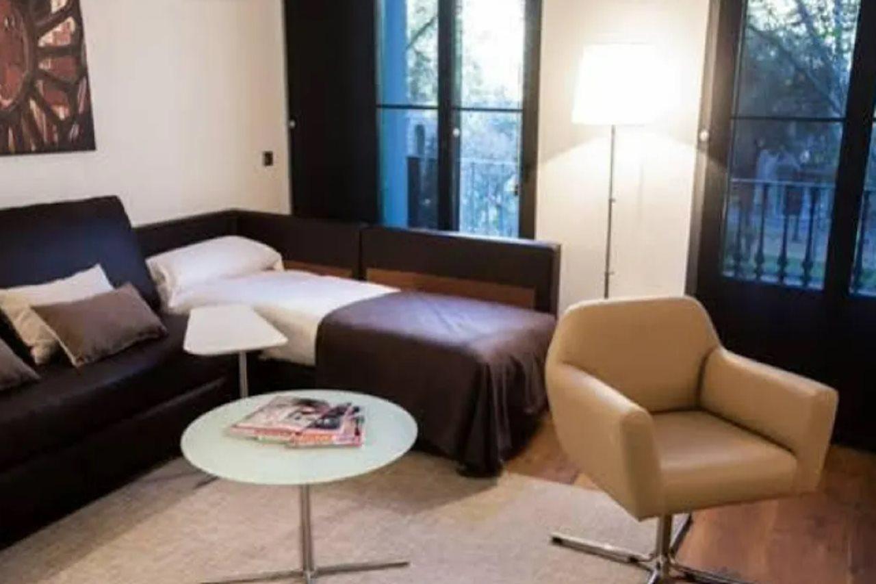 Izaka Apartments D377 برشلونة المظهر الخارجي الصورة